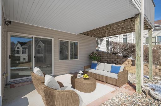 14313 Savanna Oaks Drive, Savage, MN 55378