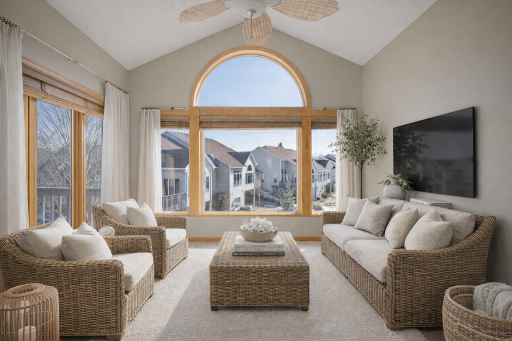 14313 Savanna Oaks Drive, Savage, MN 55378