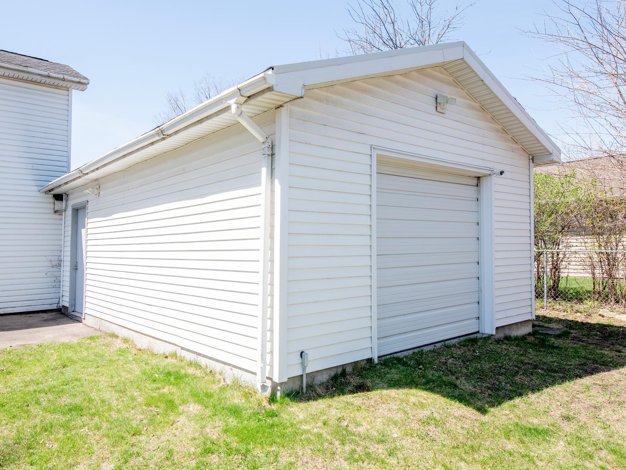 Back of the 2 car garage!