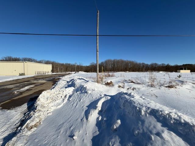 Hwy 47 frontage, Dollar General in view