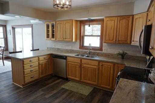 Kitchen 3.JPG
