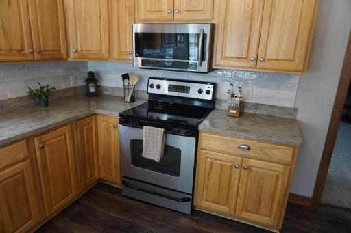 Kitchen 5.JPG