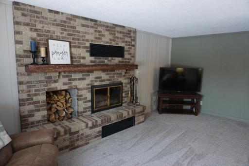 Living room 2.JPG