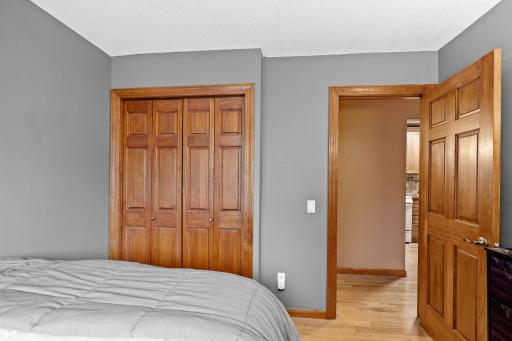 12312 Oak Leaf Court, Burnsville, MN 55337