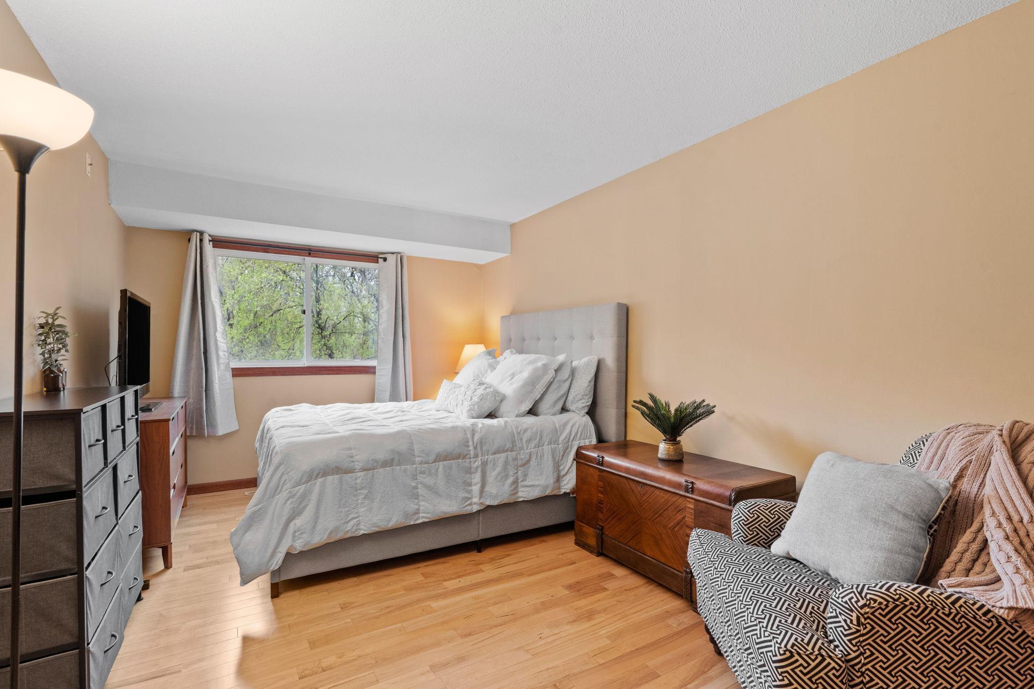 Oversized primary bedroom