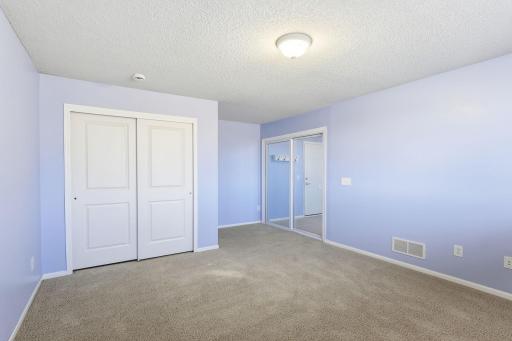 891 Ledgestone Drive, Mahtomedi, MN 55115