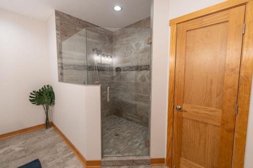 56814 402nd Avenue, Mazeppa, MN 55956