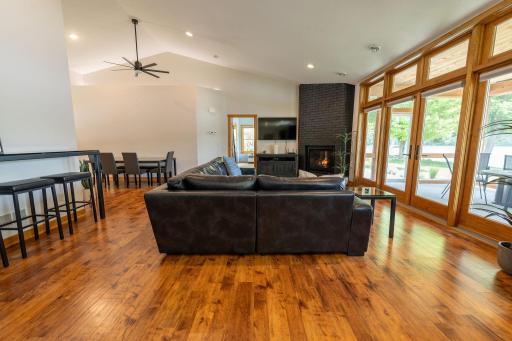 56814 402nd Avenue, Mazeppa, MN 55956