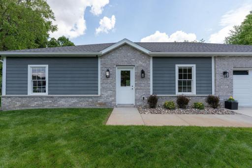 56814 402nd Avenue, Mazeppa, MN 55956