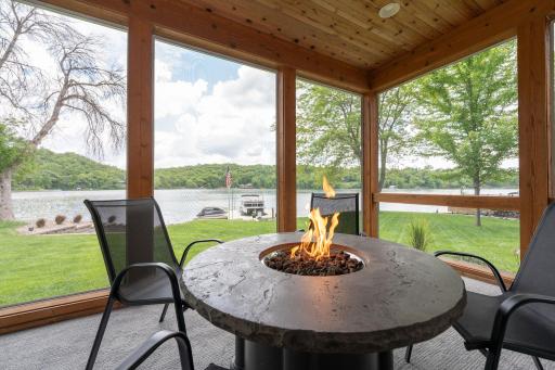 56814 402nd Avenue, Mazeppa, MN 55956
