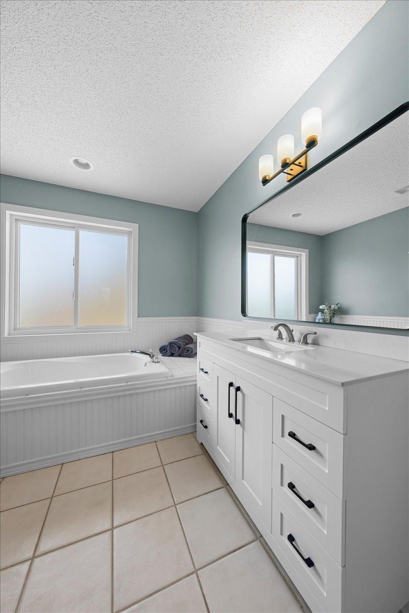 Primary full bath.