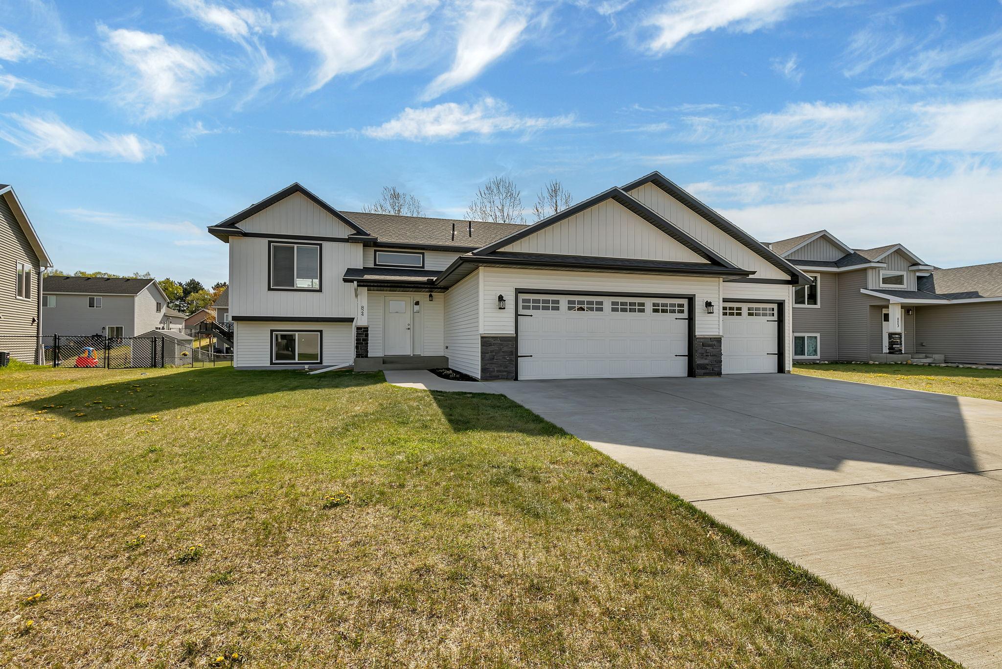 Welcome to 824 8th Street Loop NE in Rice!