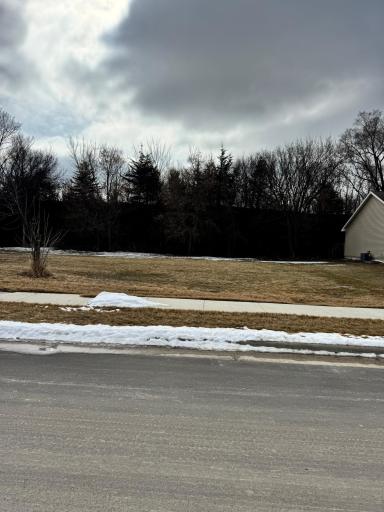 2409 Lake Avenue, New Ulm, MN 56073