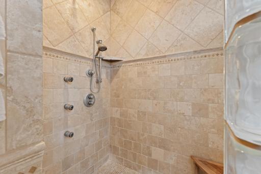 1701 Ancaster Drive NE, Byron, MN 55920