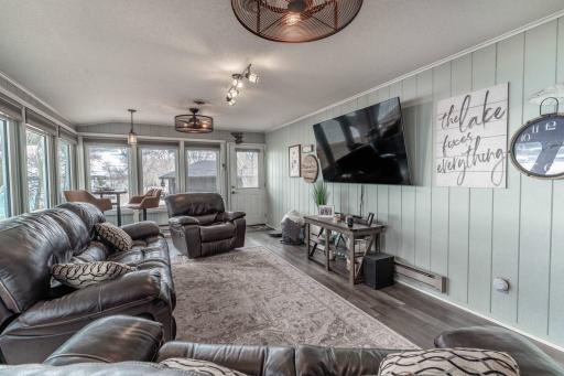 736 Shorewood Drive, Detroit Lakes, MN 56501