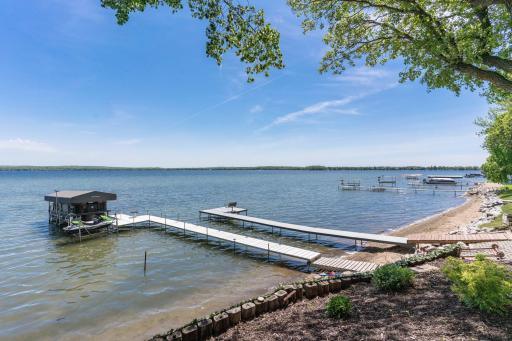 736 Shorewood Drive, Detroit Lakes, MN 56501