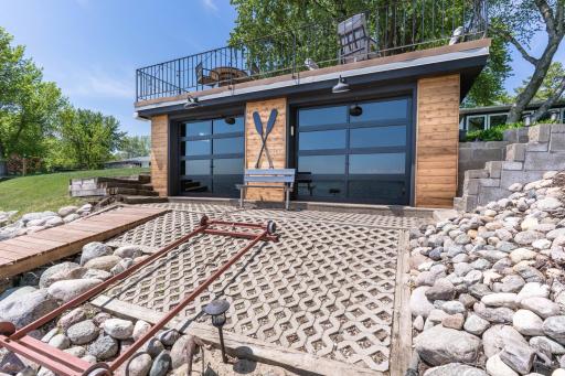 736 Shorewood Drive, Detroit Lakes, MN 56501