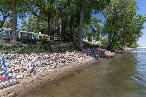 736 Shorewood Drive, Detroit Lakes, MN 56501