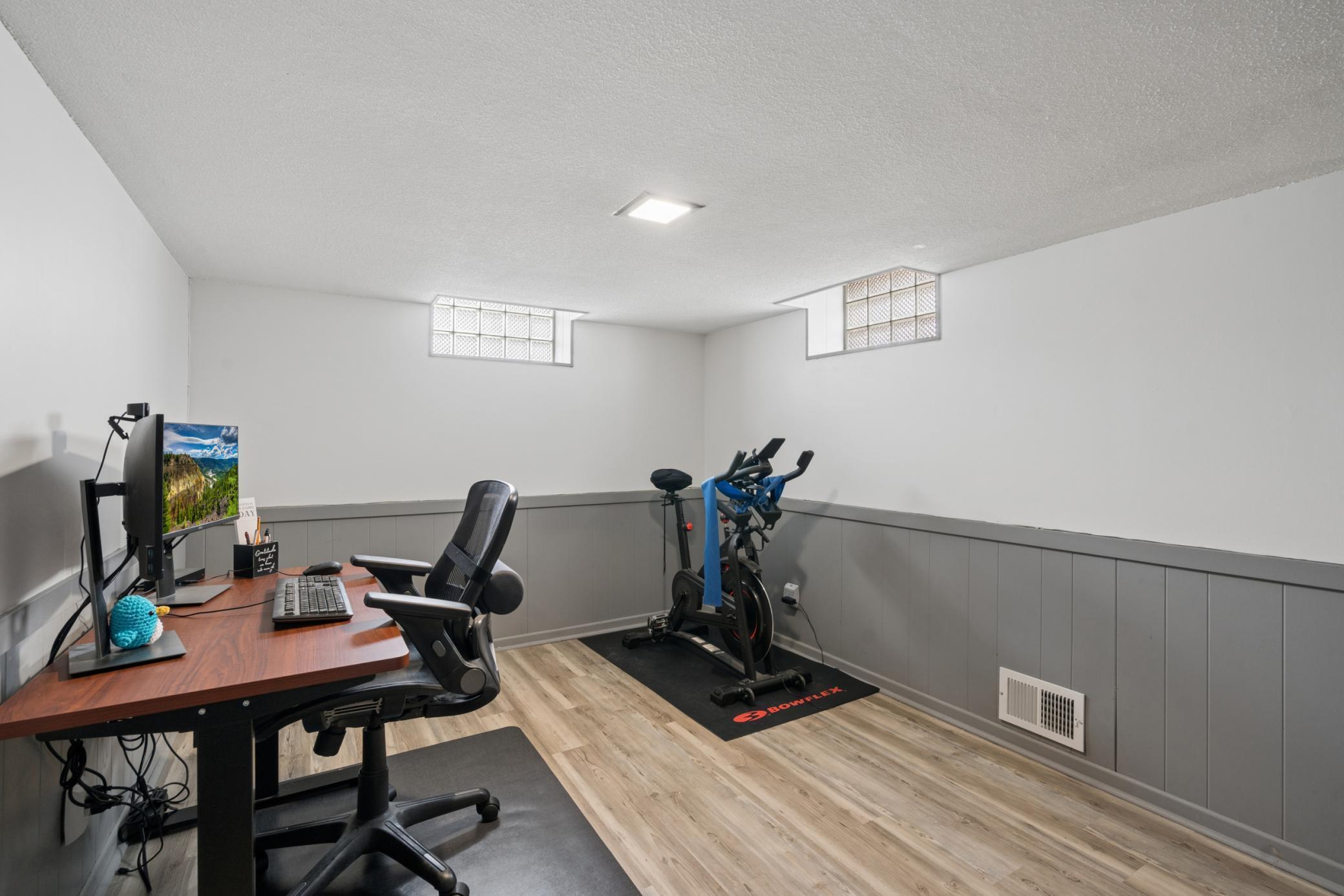 Flex Room (4th Bedroom - Non conforming)