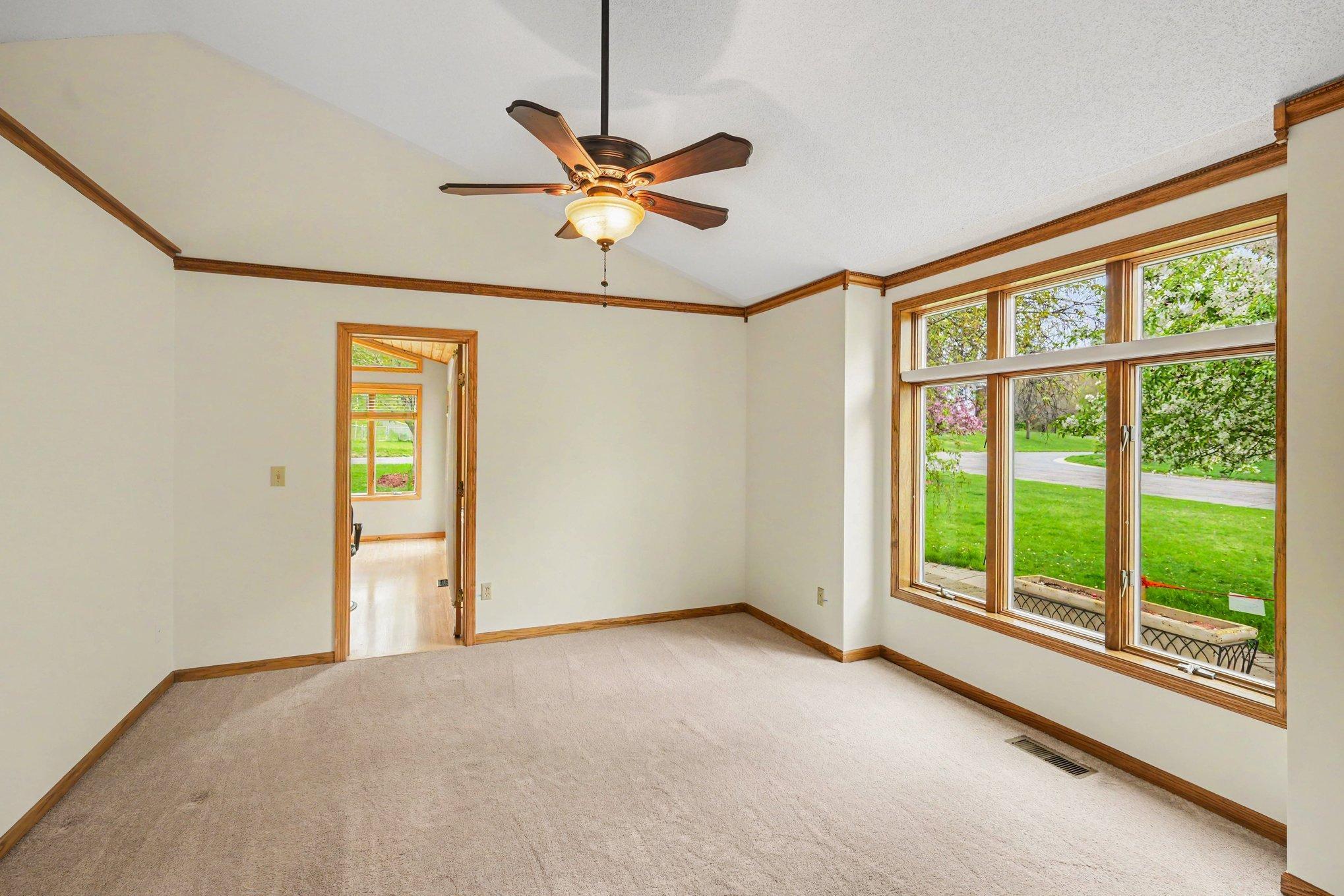The main level offers a spacious formal dining room with ample room for a full set and buffet. Its flexible design also makes it a perfect choice for an additional living room or sitting area to suit your lifestyle.