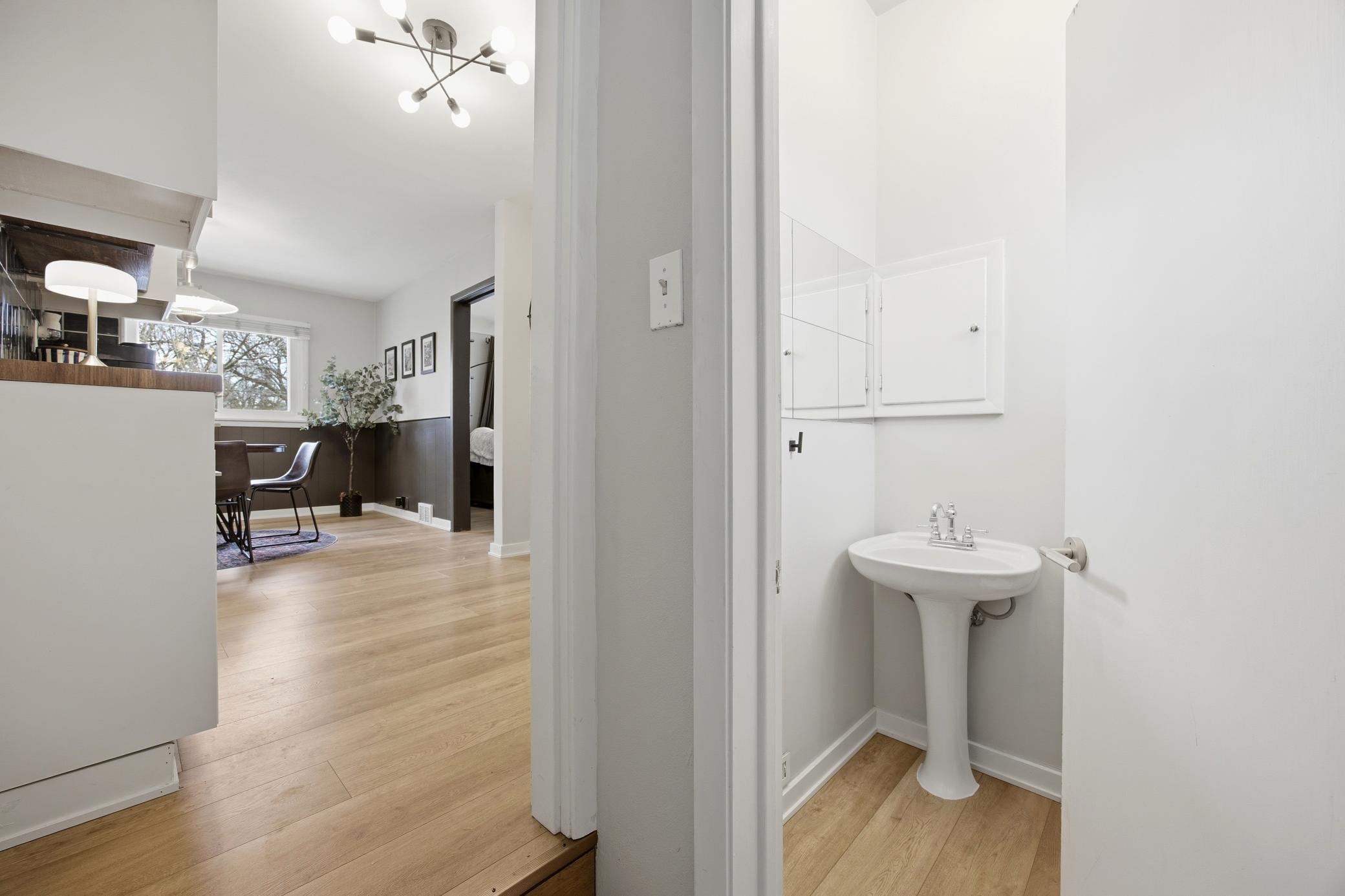 Bathroom #2