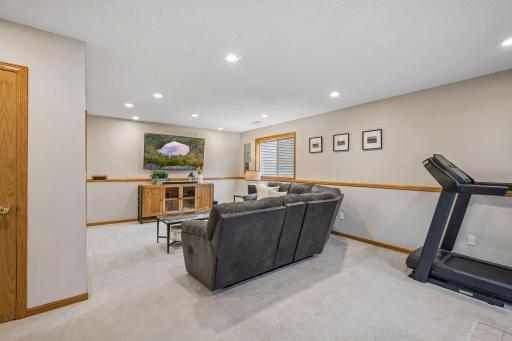 3663 Kahler Drive NE, Saint Michael, MN 55376