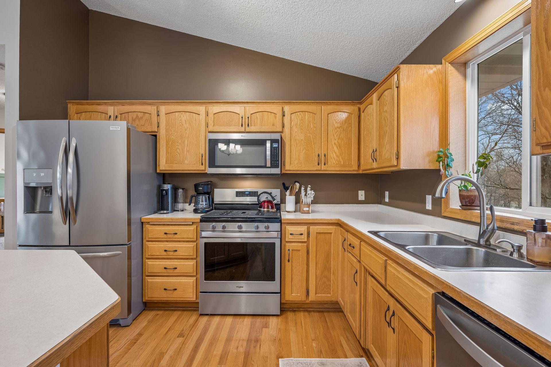 Upgraded, matching stainless steel appliances