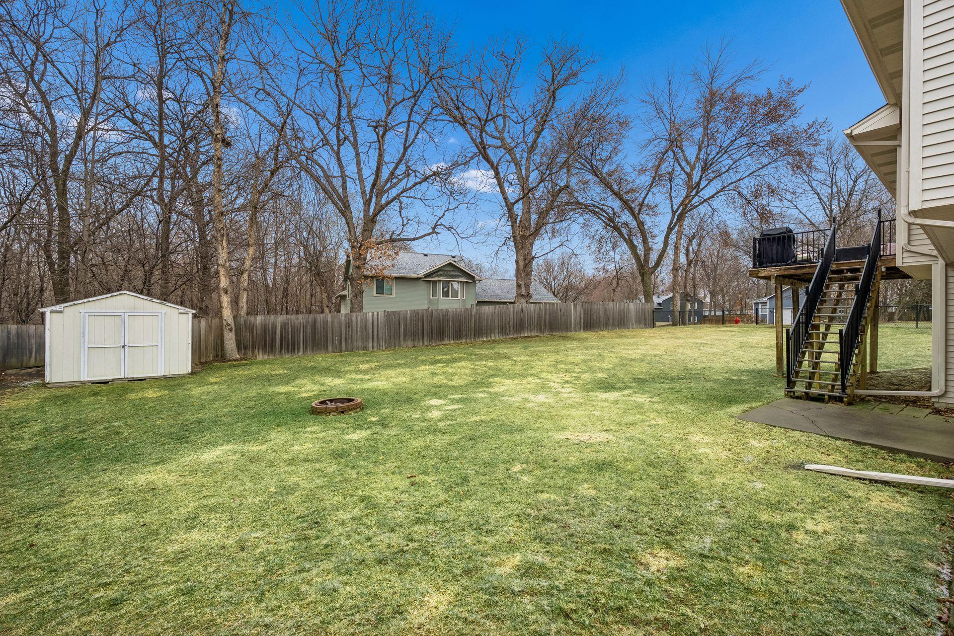 Fully fenced, spacious backyard