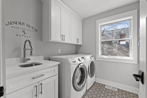 5321 Drew Avenue S, Minneapolis, MN 55410