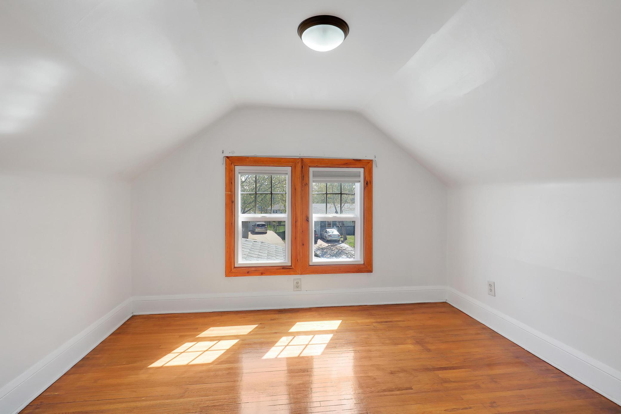 Upper level bedroom 2