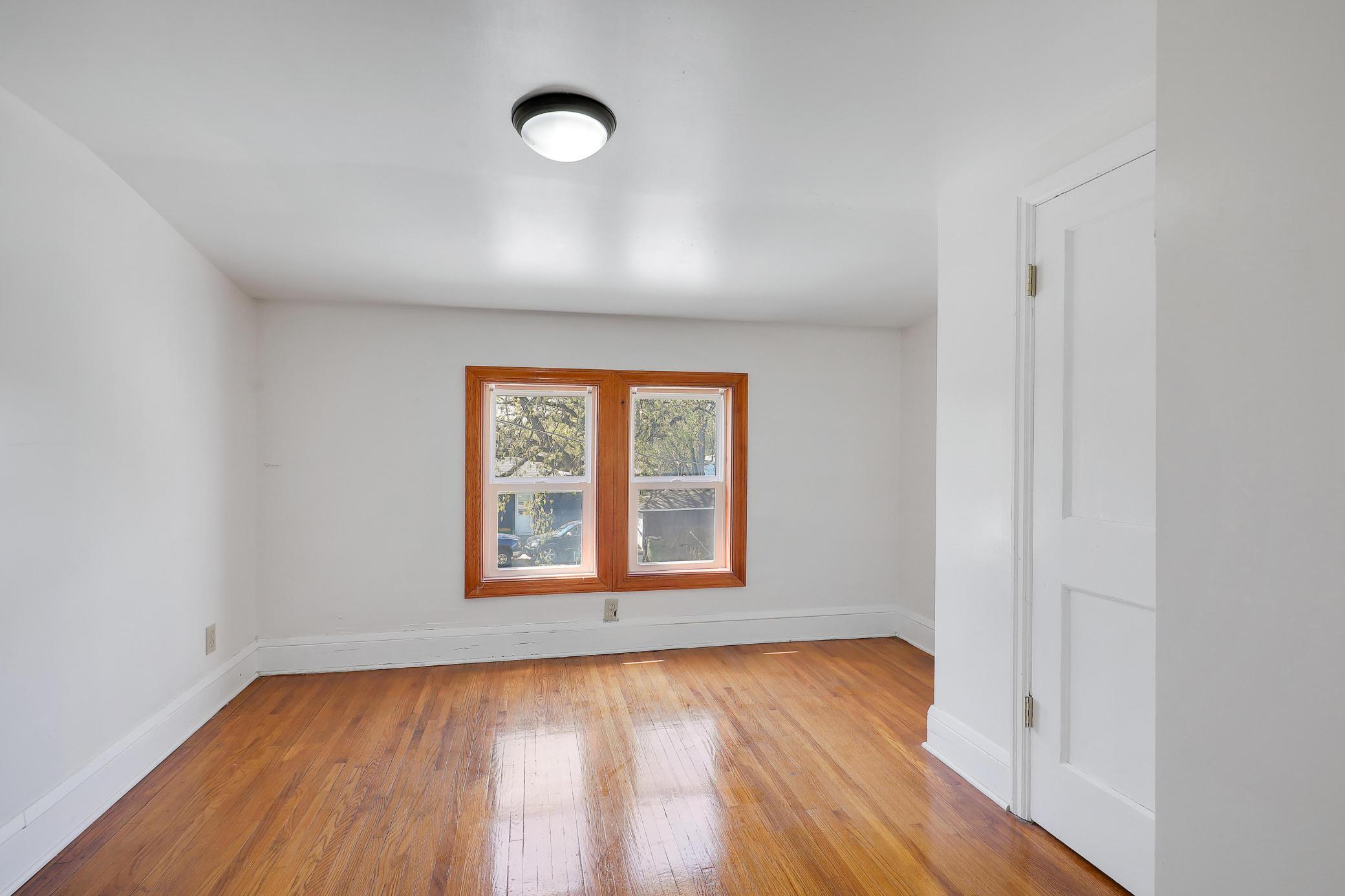 Upper level bedroom 1