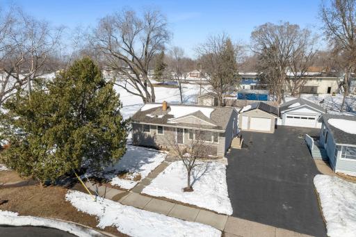 Driveway is shared with next-door neighbor