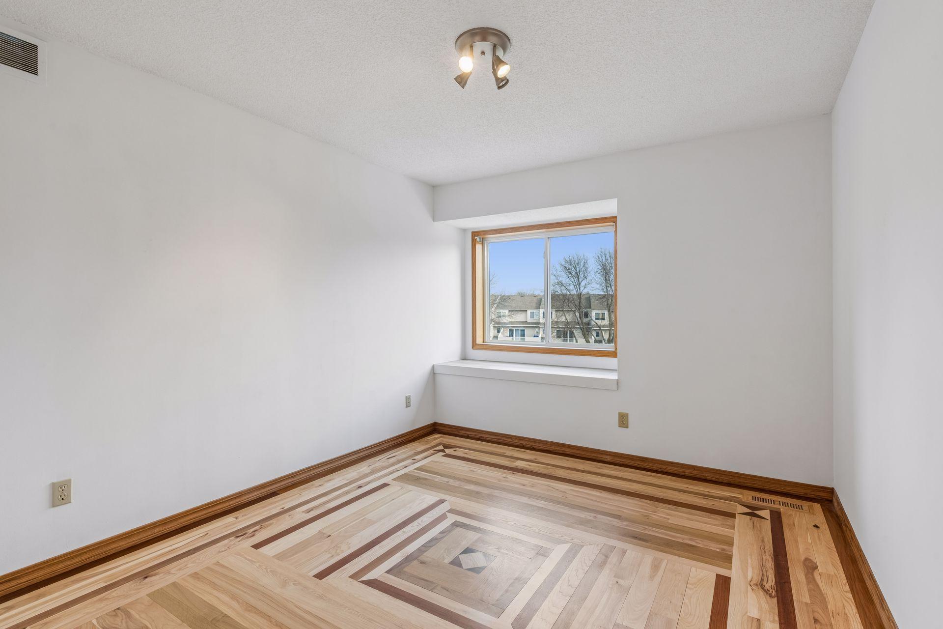 Upper level bedroom #2