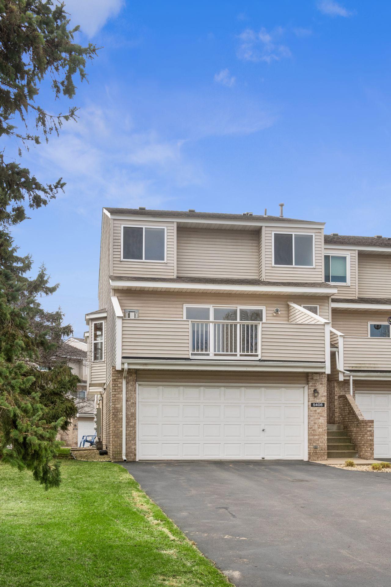Spacious 2 car garage