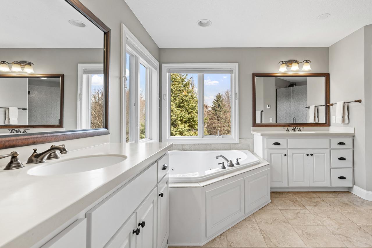 Spa-inspired ensuite bathroom