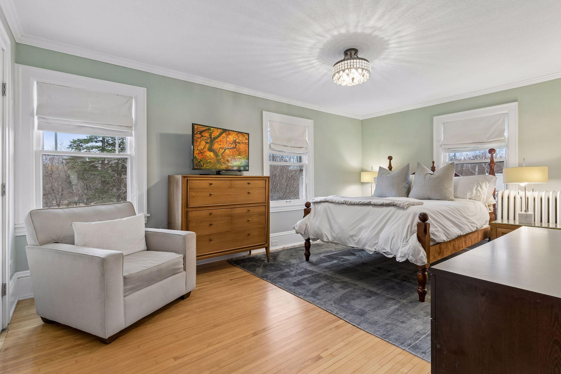 Master bedroom - plenty of windows/light