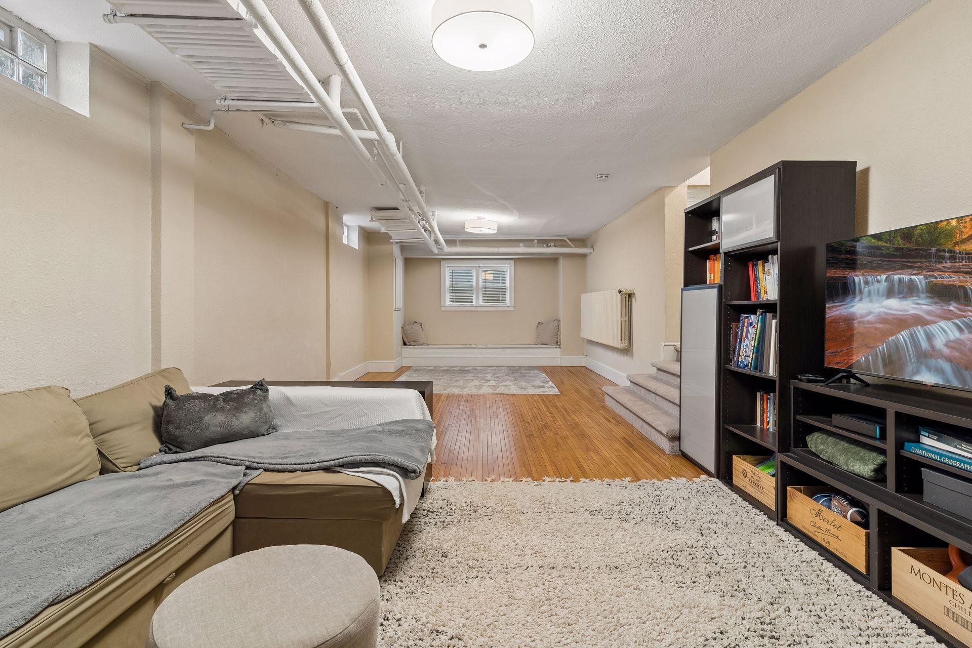 Spacious family room