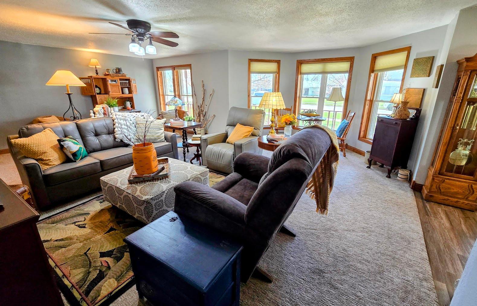 Get plenty of natural sunshine with the southside windows.