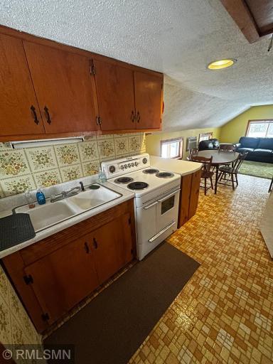 22841 Hwy 71 NE, 22841/22843, Hines, MN 56647