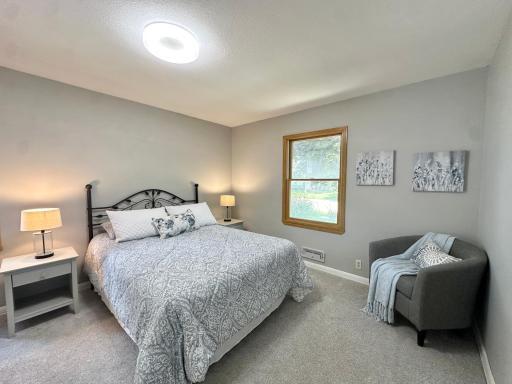 7204 Harriet Avenue, Minneapolis, MN 55423