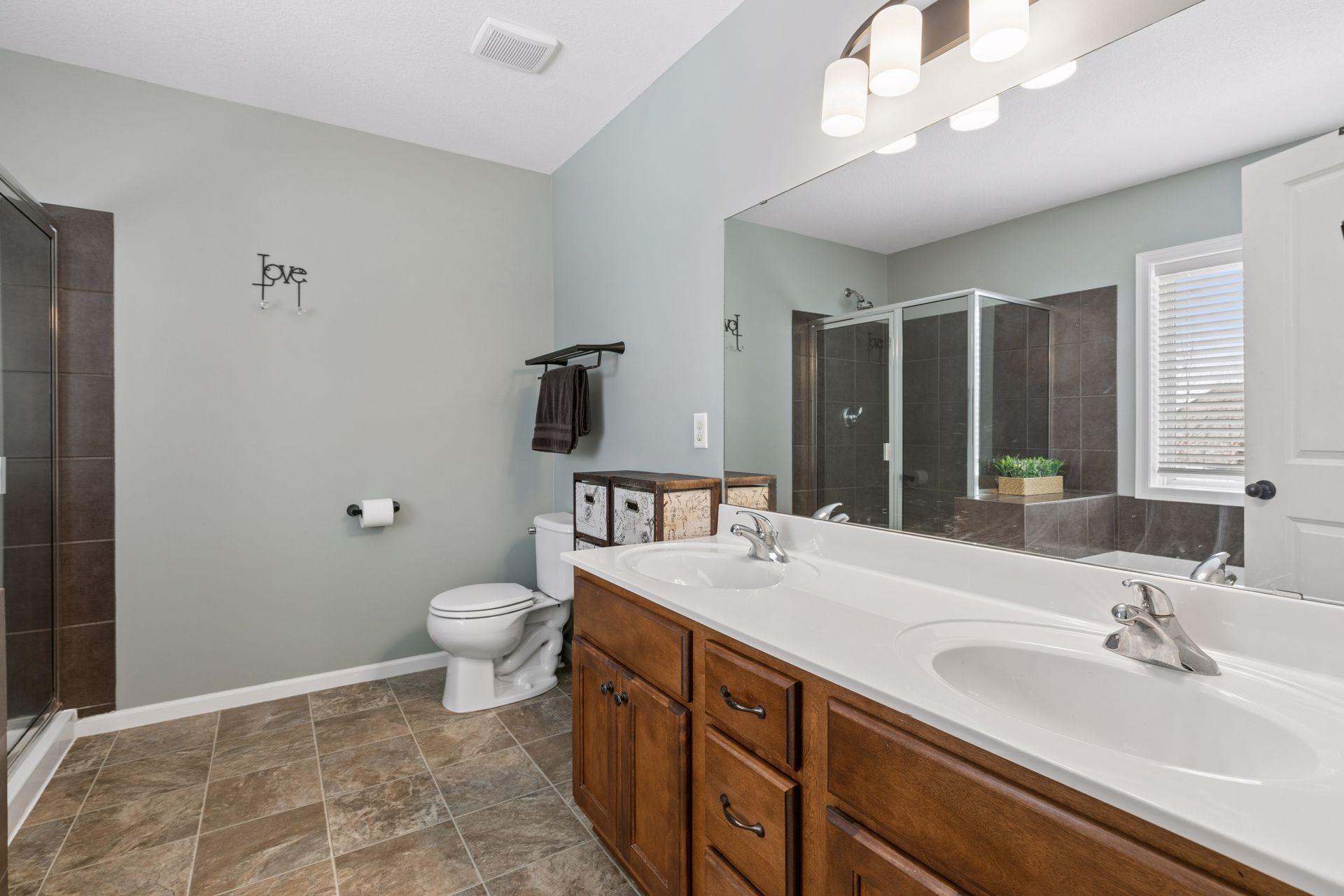 Primary Private Bath