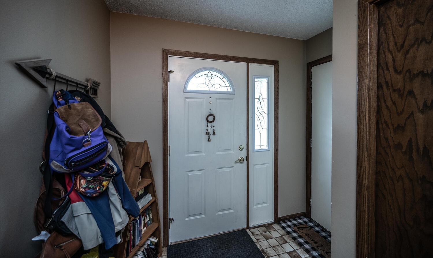 1142 Cheery Ln NE Columbia-large-006-013-Entryway Unit 1-1500x895-72dpi.jpg