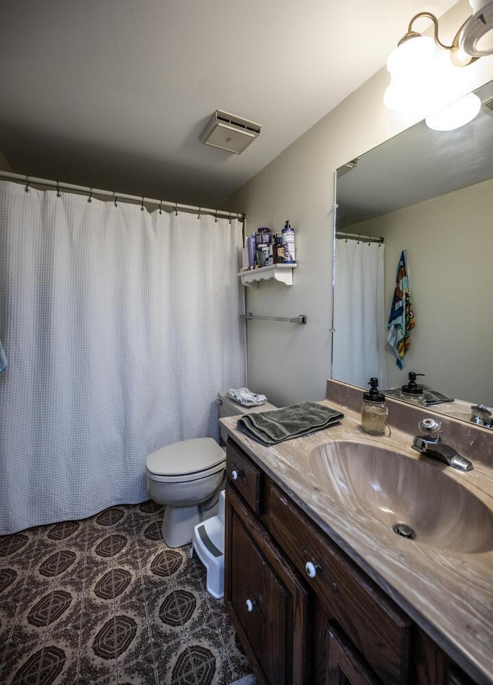 1142 Cheery Ln NE Columbia-large-025-029-Bathroom Unit 1-720x1000-72dpi.jpg