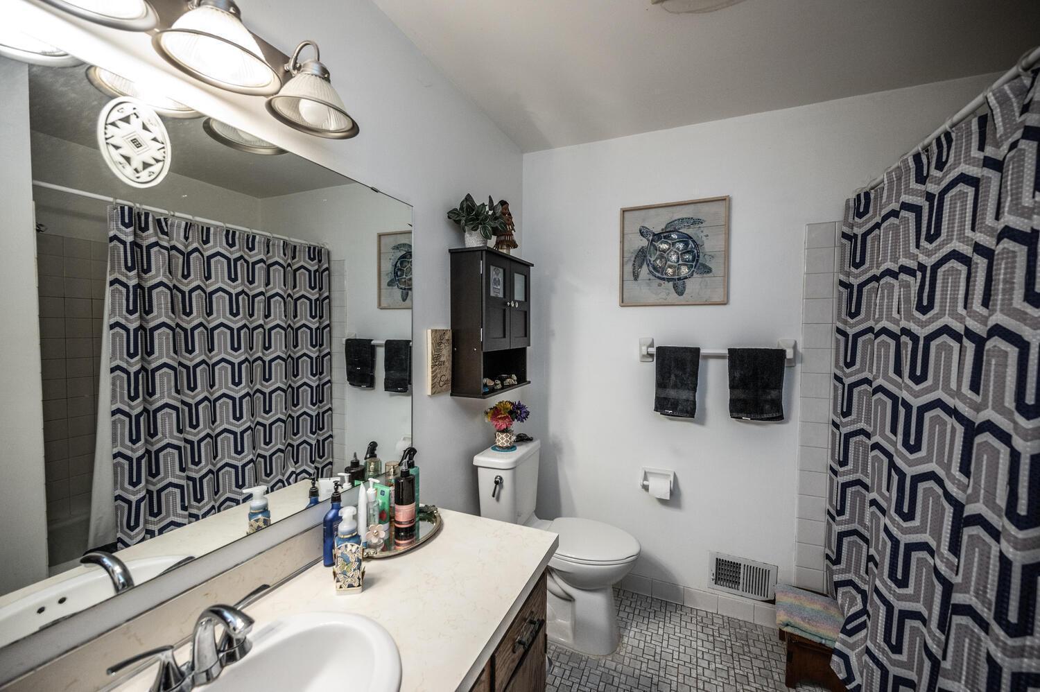 1142 Cheery Ln NE Columbia-large-042-019-Bathroom Unit 2-1500x999-72dpi.jpg