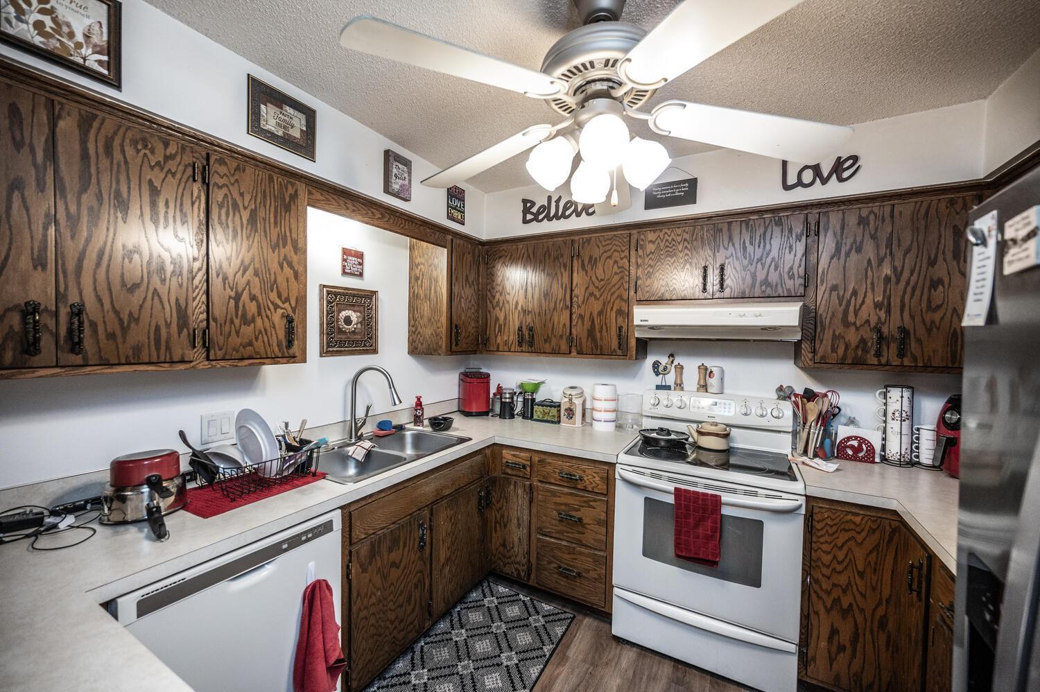 1142 Cheery Ln NE Columbia-large-036-008-Kitchen Unit 2-1500x999-72dpi.jpg