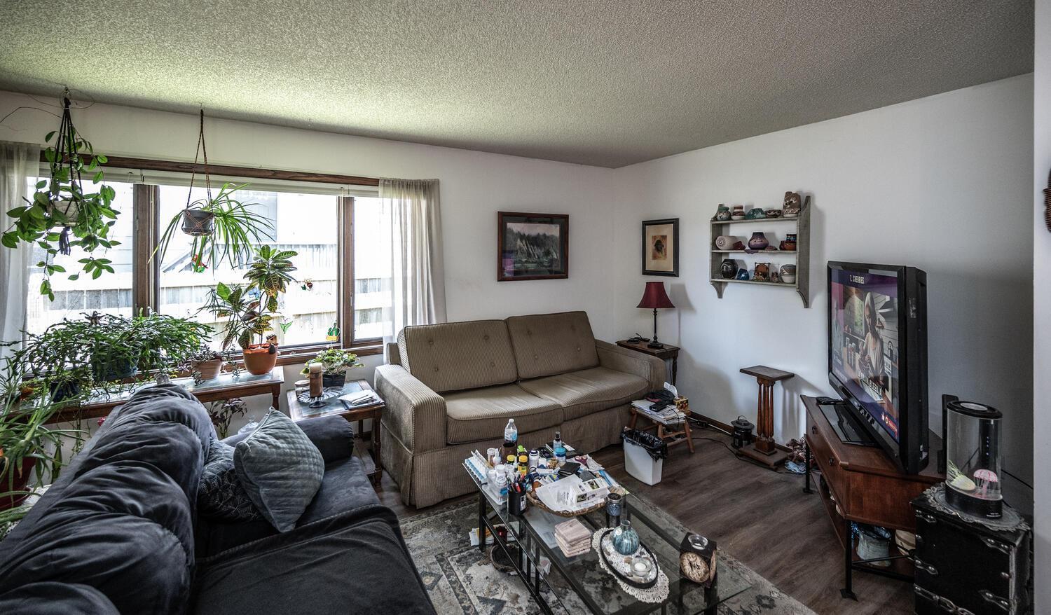 1142 Cheery Ln NE Columbia-large-033-045-Living Room Unit 2-1500x878-72dpi.jpg