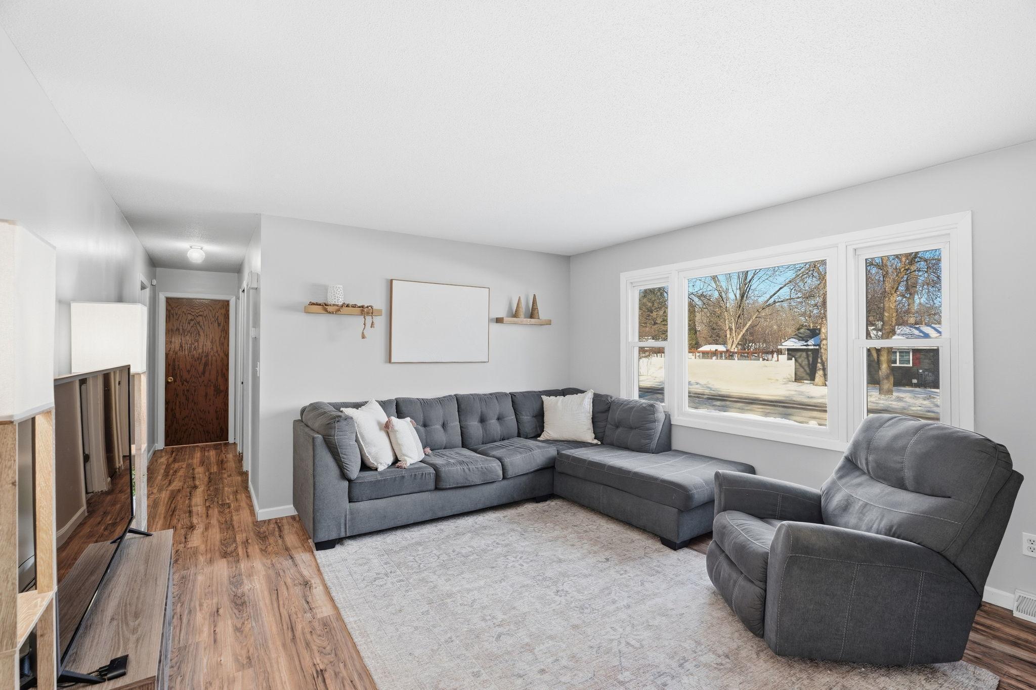 14-web-or-mls-807 12th St-14.jpg