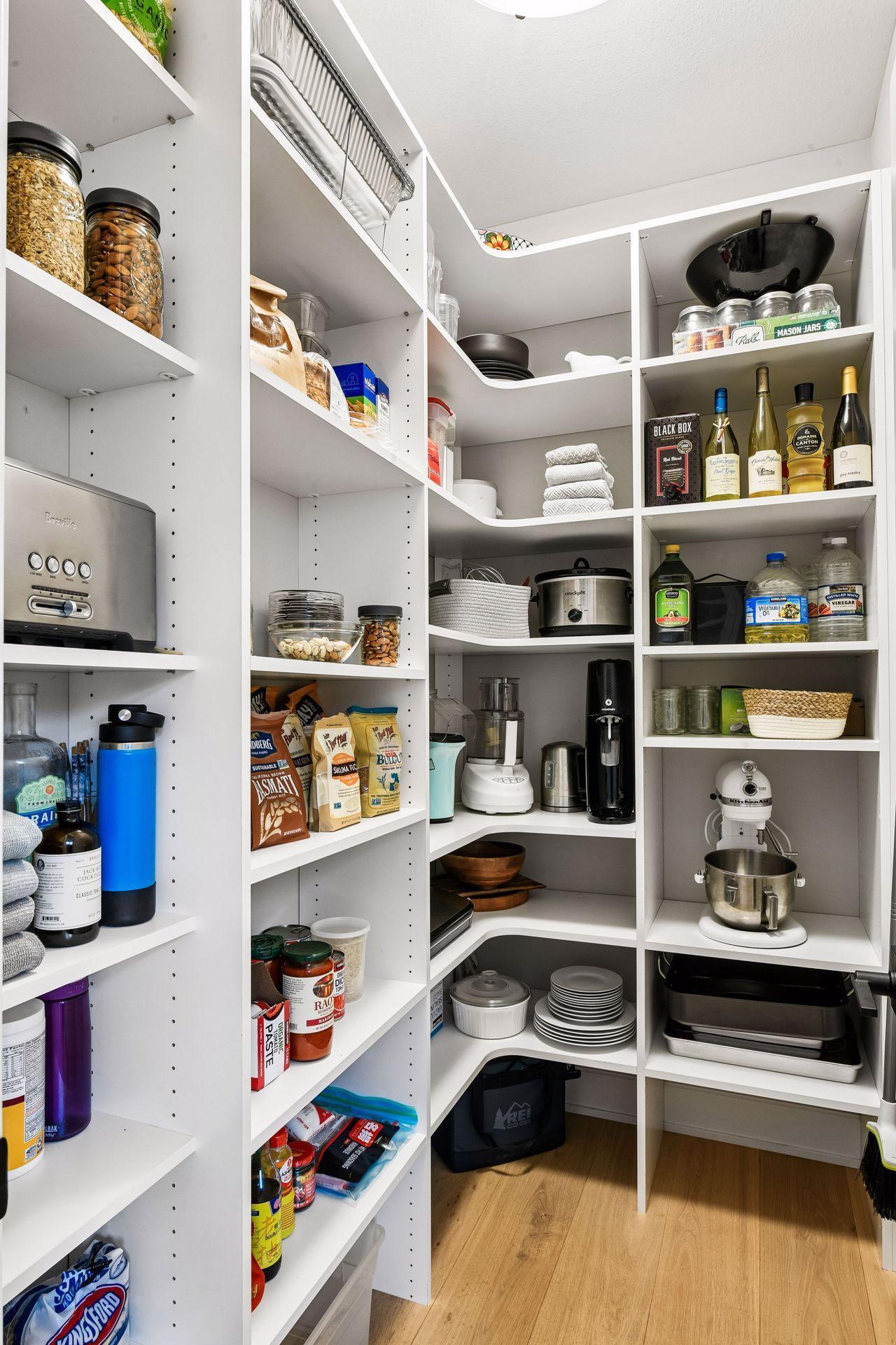 7100 Highland Court - Spacecrafting - 0030.jpg