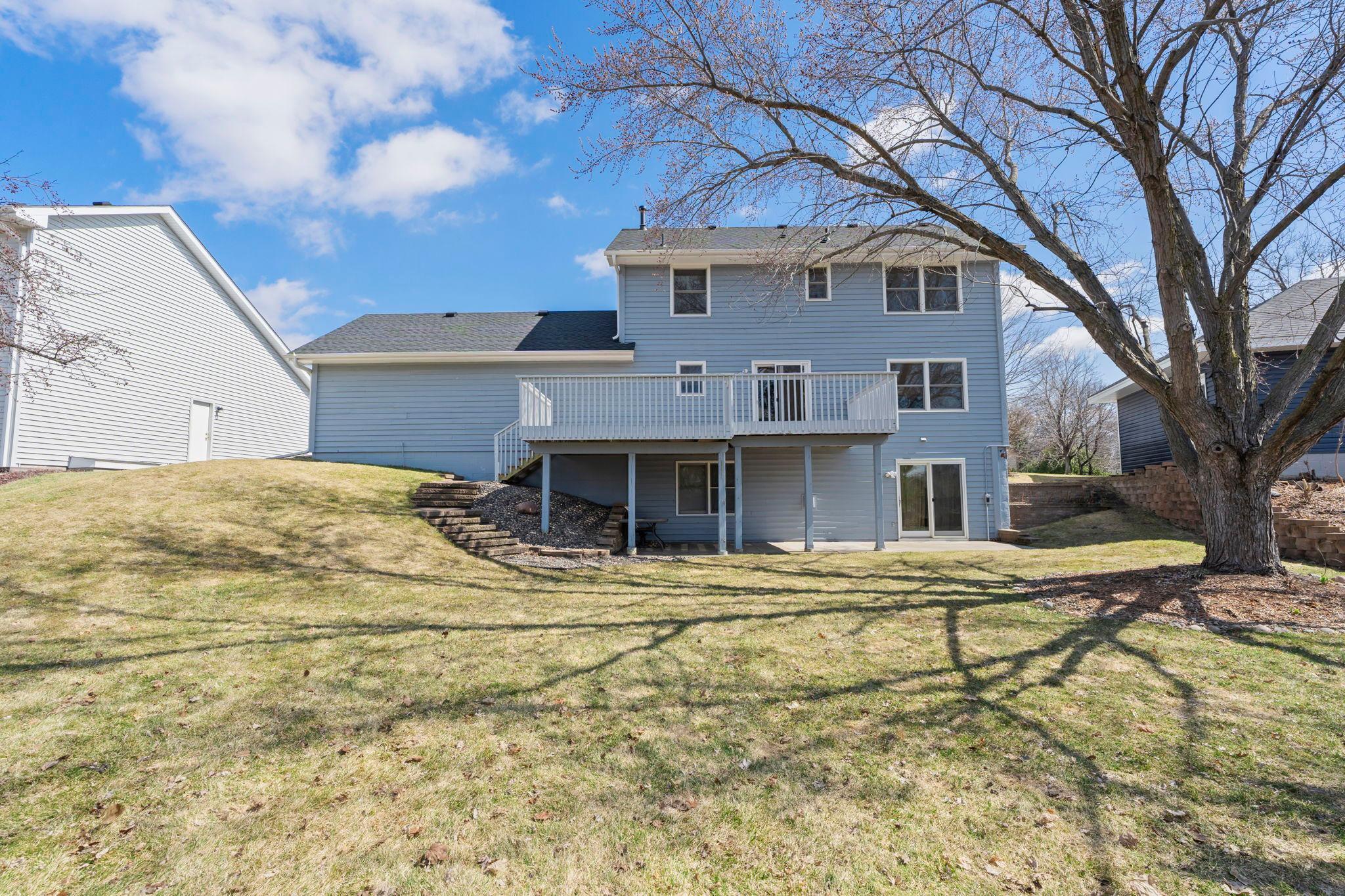 92-web-or-mls-13840 York Ave-104.jpg