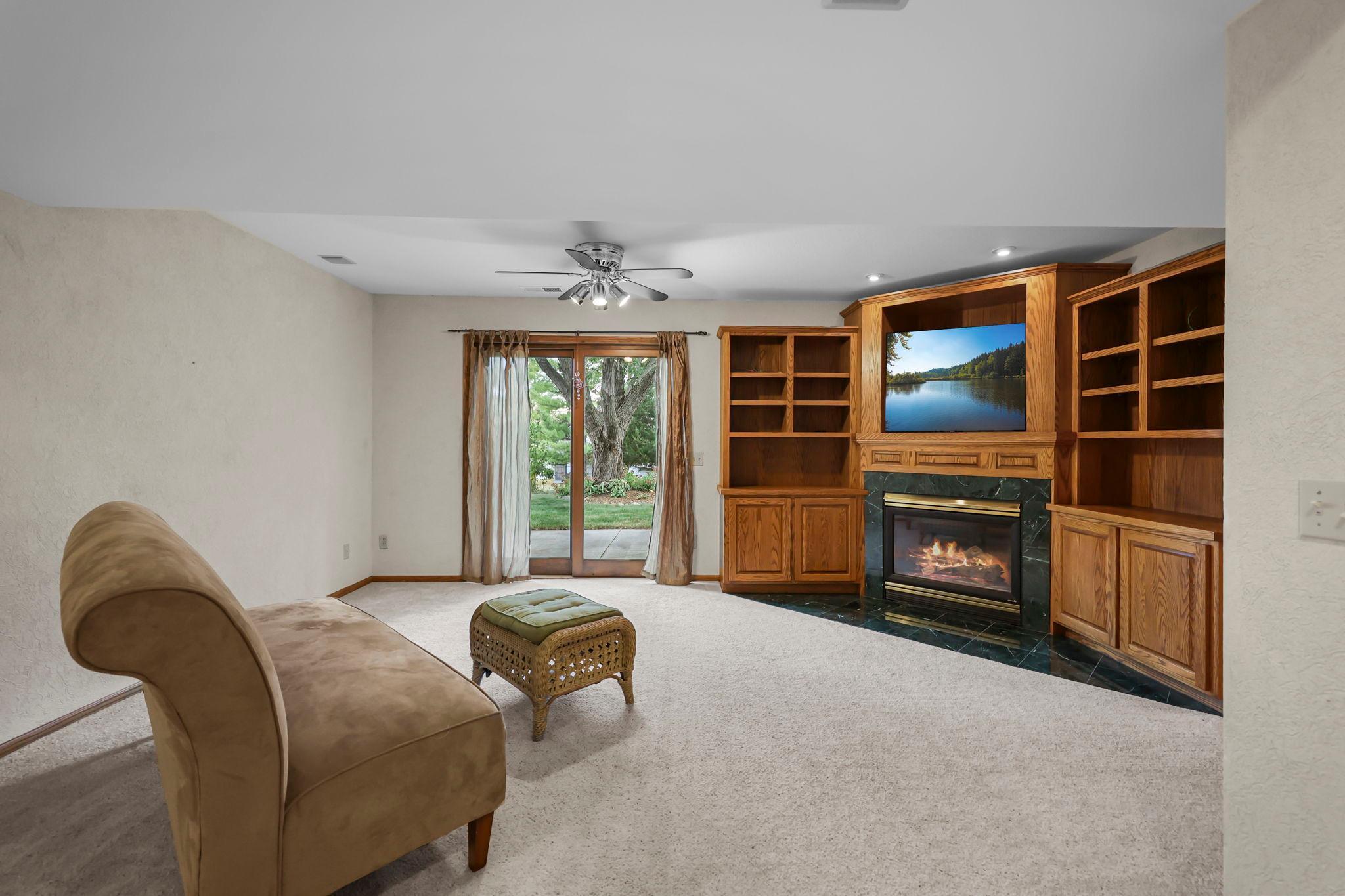 63-web-or-mls-13840 York Ave-218.jpg